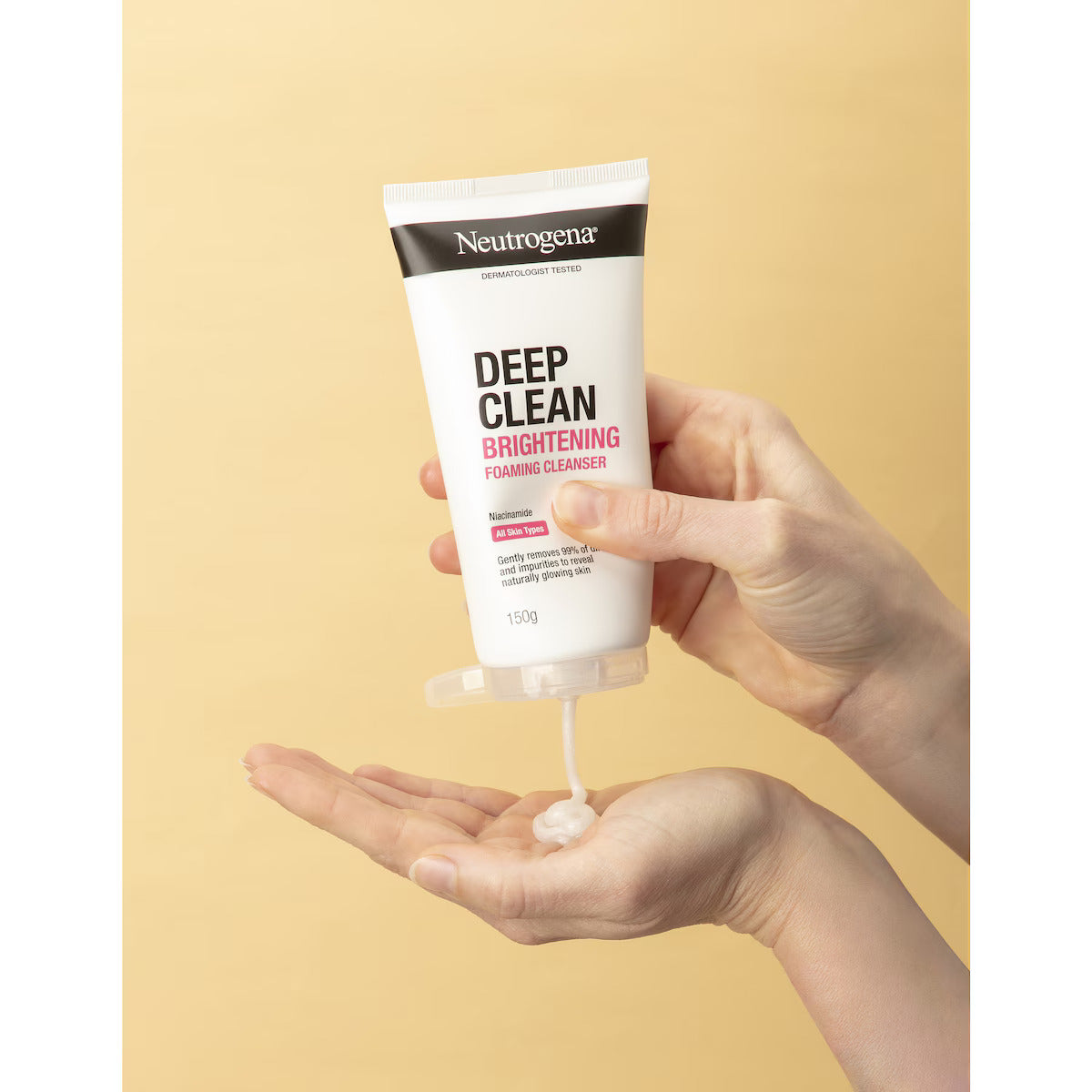 Neutrogena Deep Clean Brightening Foaming Cleanser 150ml